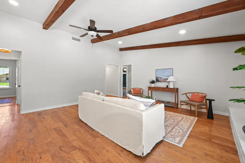 5300 Suburban Drive Austin TX 78745