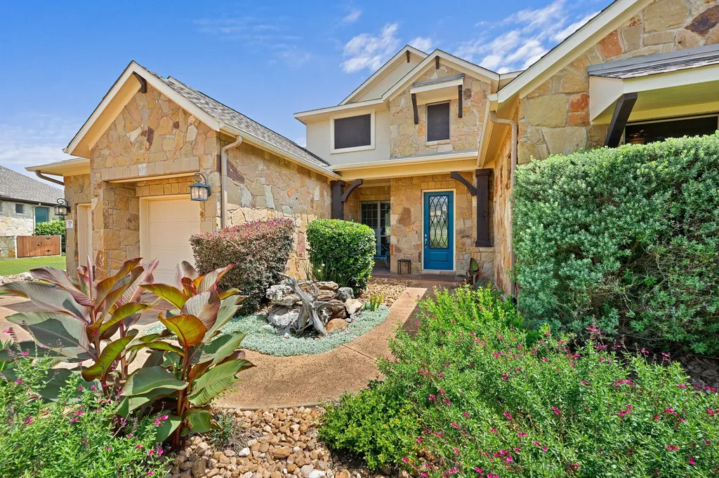 219 Great Cannon Lane Austin TX 78738