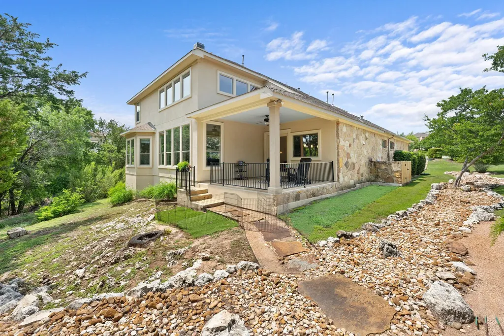 219 Great Cannon Lane Austin TX 78738