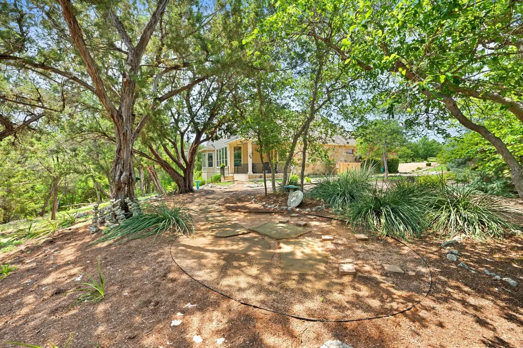 219 Great Cannon Lane Austin TX 78738