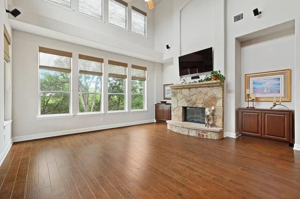 219 Great Cannon Lane Austin TX 78738