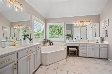 5413 Merrywing Circle Austin TX 78730