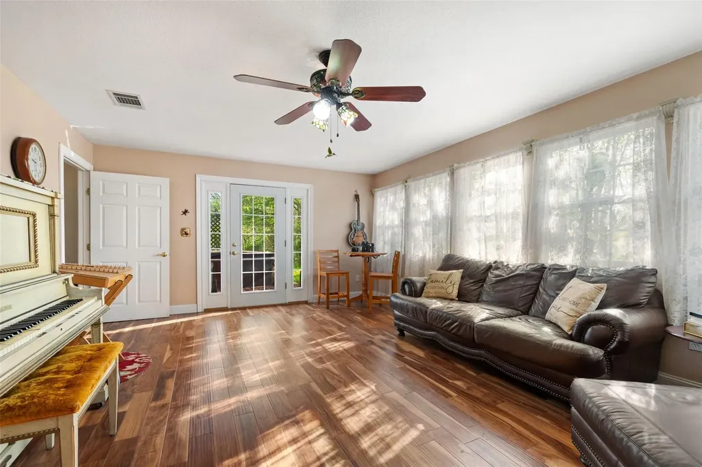 399 Upper Elgin River Road Elgin TX 78621
