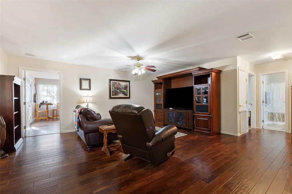399 Upper Elgin River Road Elgin TX 78621
