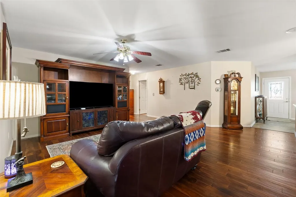 399 Upper Elgin River Road Elgin TX 78621