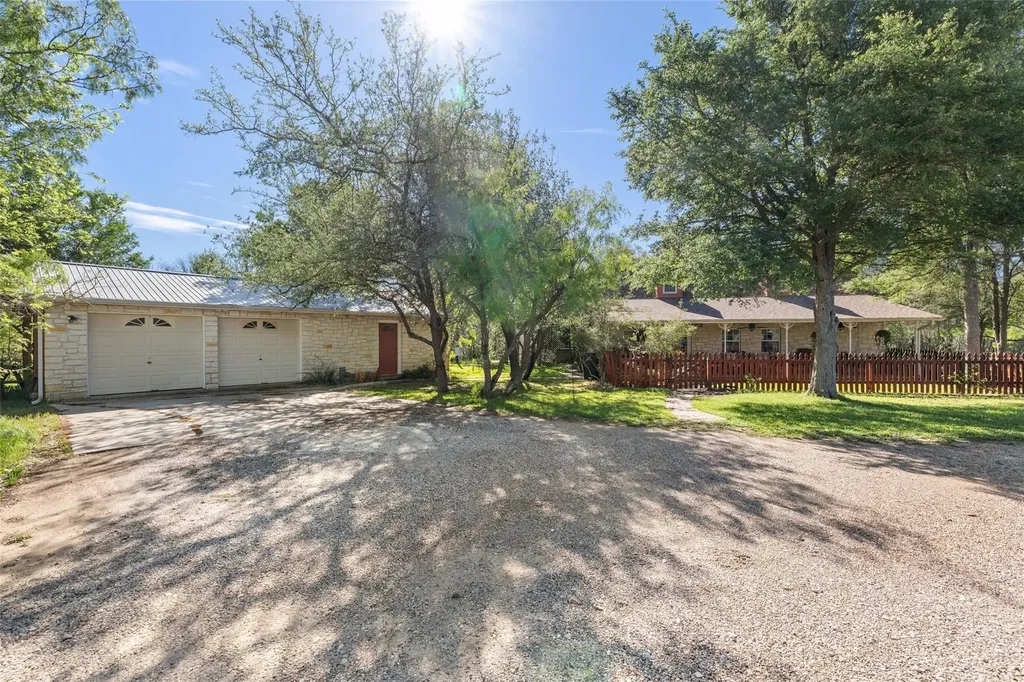 399 Upper Elgin River Road Elgin TX 78621