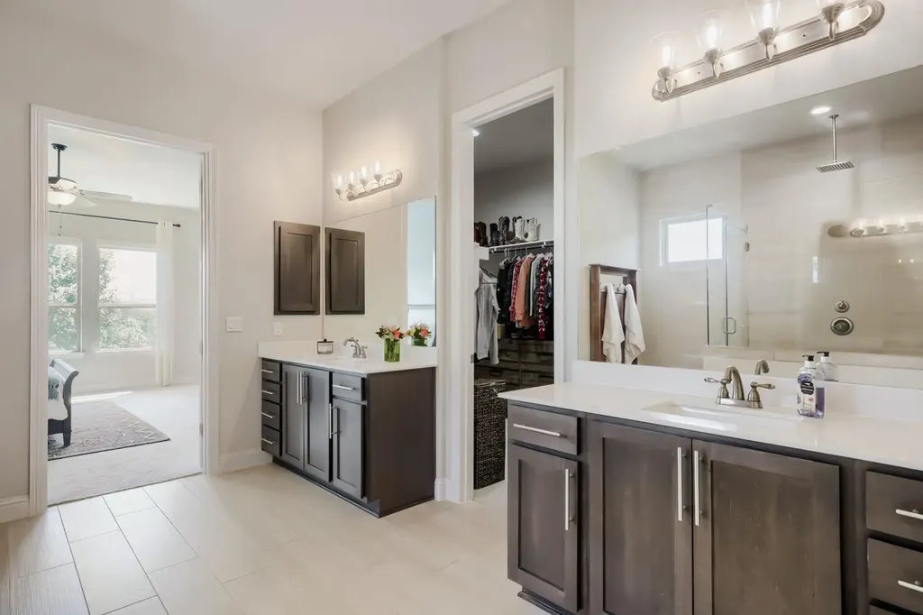 2429 Costa Del Sol Drive Leander TX 78641