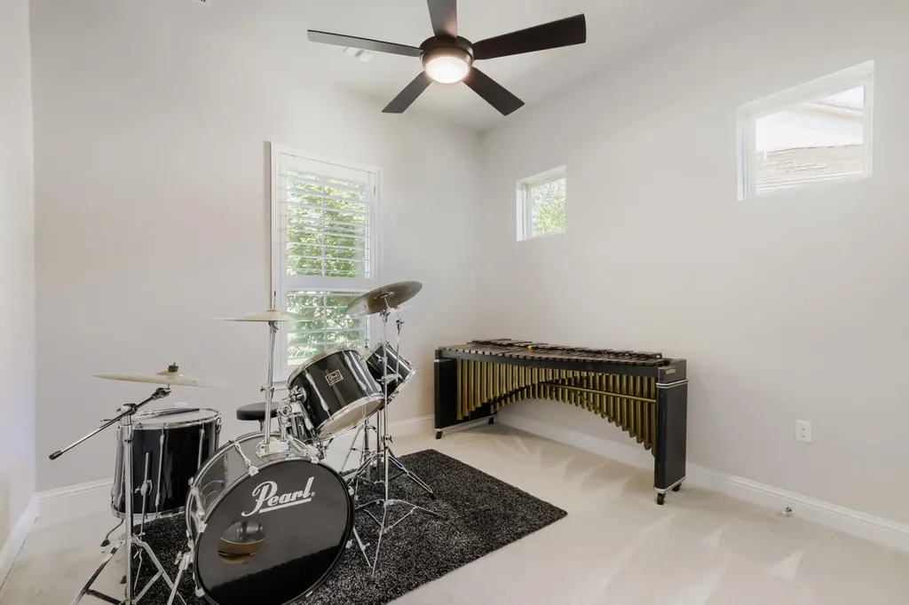 2429 Costa Del Sol Drive Leander TX 78641