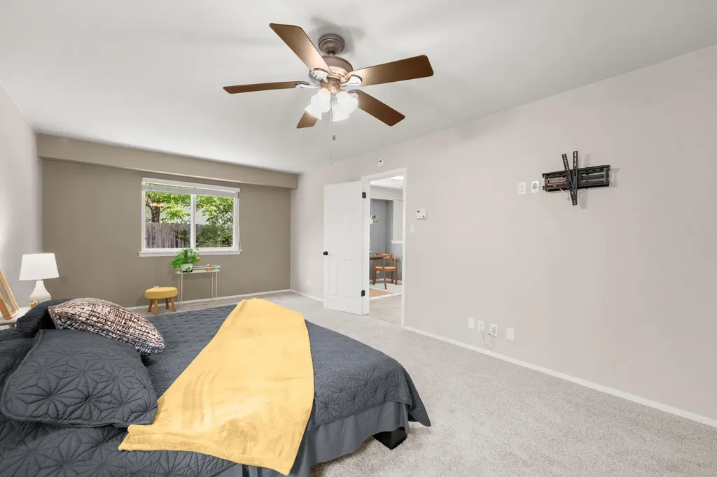 8914 Sparkling Creek Drive Austin TX 78729