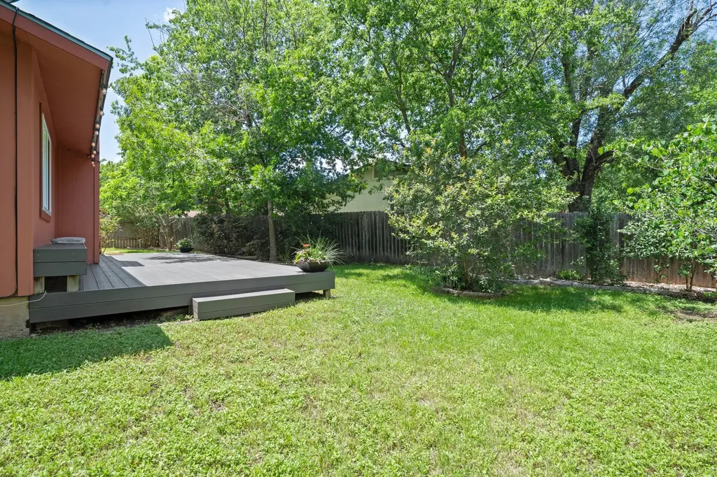 8914 Sparkling Creek Drive Austin TX 78729