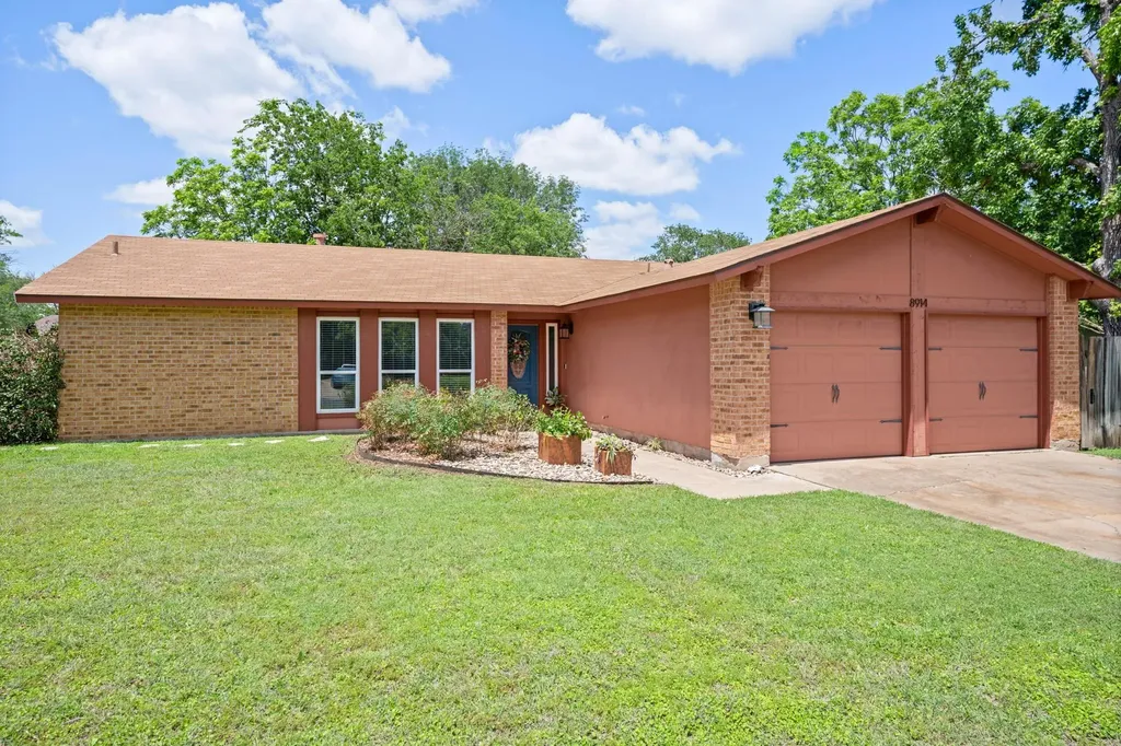 8914 Sparkling Creek Drive Austin TX 78729