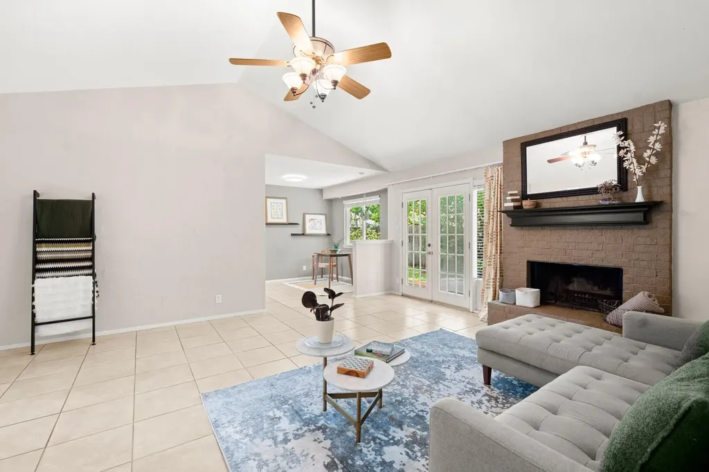 8914 Sparkling Creek Drive Austin TX 78729