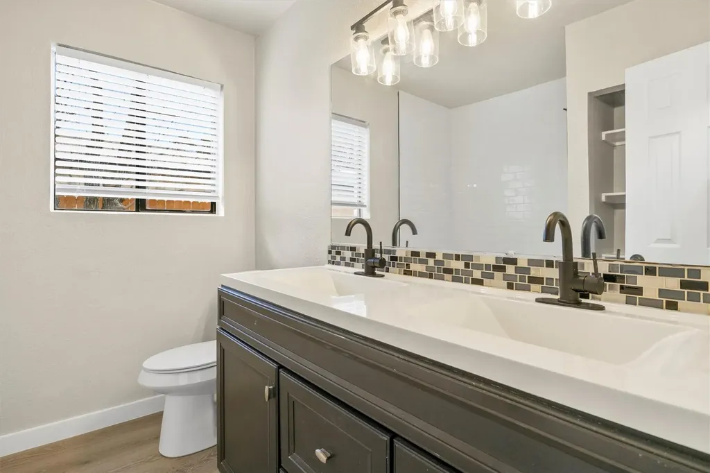 502 Pintail Lane Taylor TX 76574