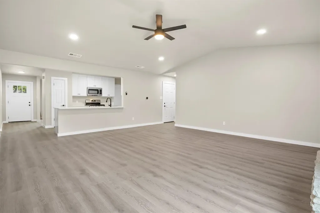502 Pintail Lane Taylor TX 76574