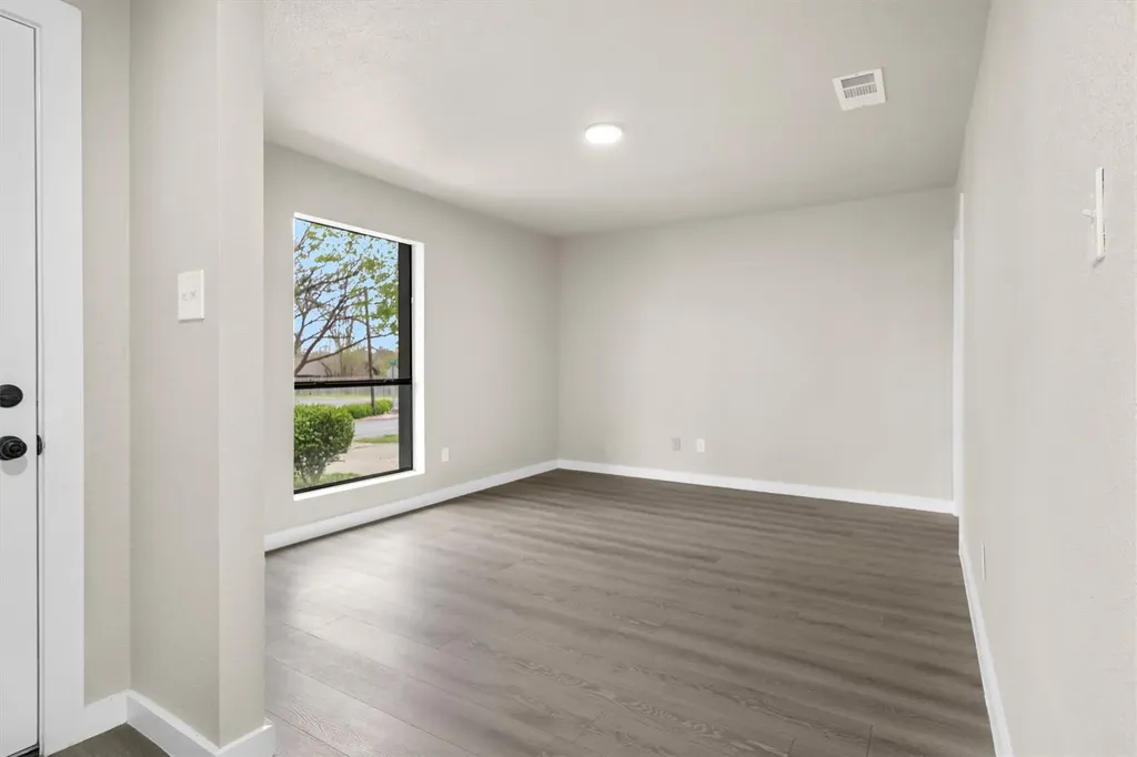 502 Pintail Lane Taylor TX 76574