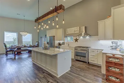 119 Miller Creek Bluff Briggs TX 78608