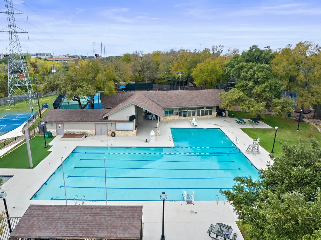 11405 Pyreneese Drive Austin TX 78759