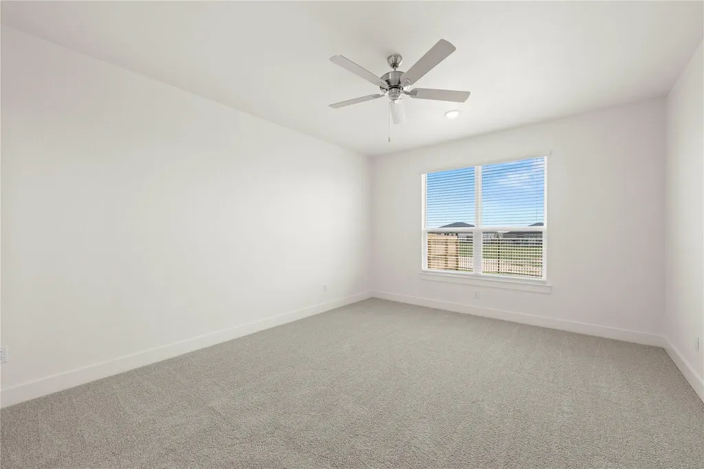 564 Gus Loop Georgetown TX 78626