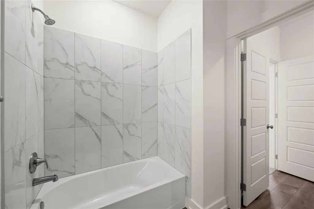 564 Gus Loop Georgetown TX 78626