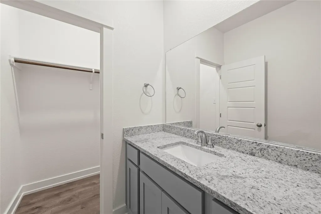 564 Gus Loop Georgetown TX 78626