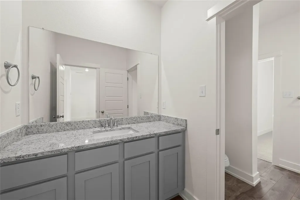 564 Gus Loop Georgetown TX 78626