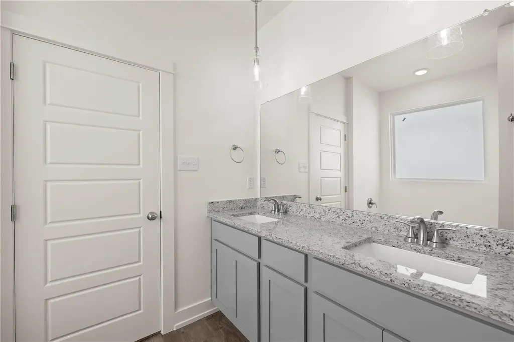 564 Gus Loop Georgetown TX 78626