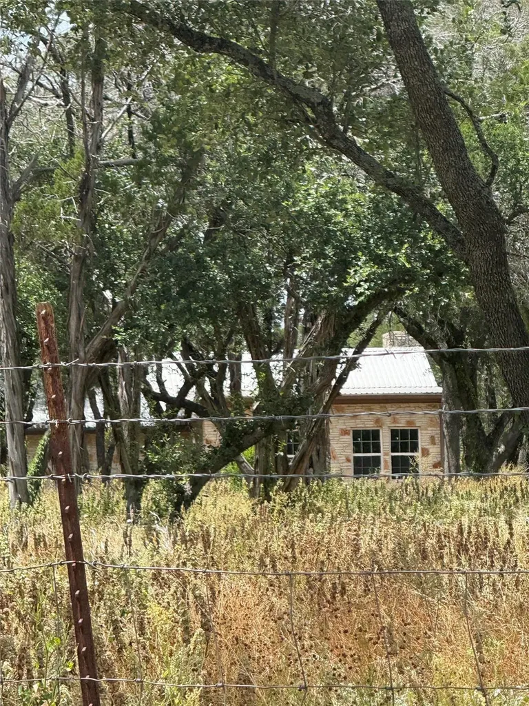 122 Winding Creek Road Spicewood TX 78669