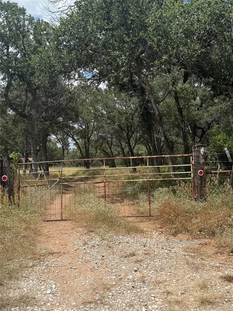 122 Winding Creek Road Spicewood TX 78669