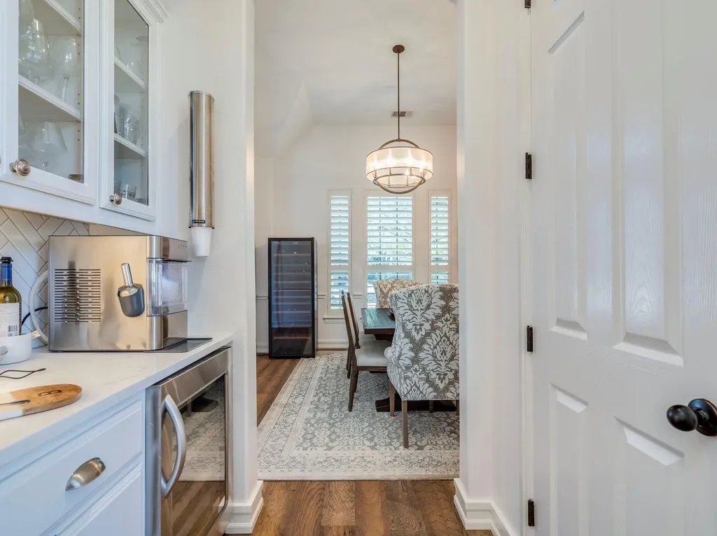 12212 Azure Shores Court Austin TX 78732