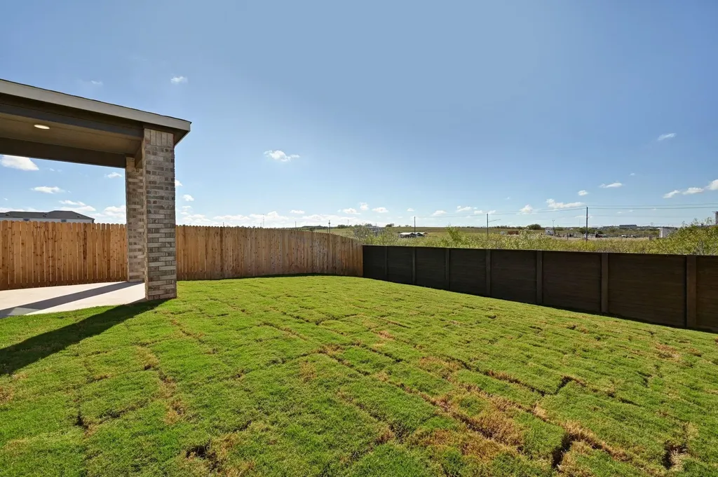 13233 Kincane Drive Del Valle TX 78617