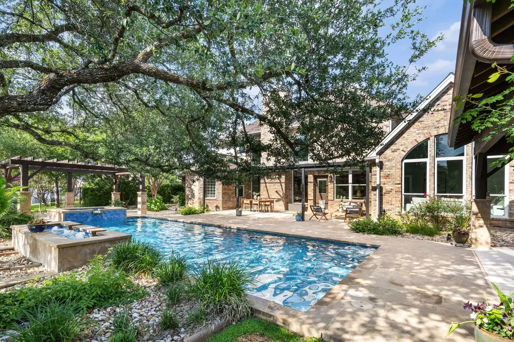 2906 Padina Drive Austin TX 78733