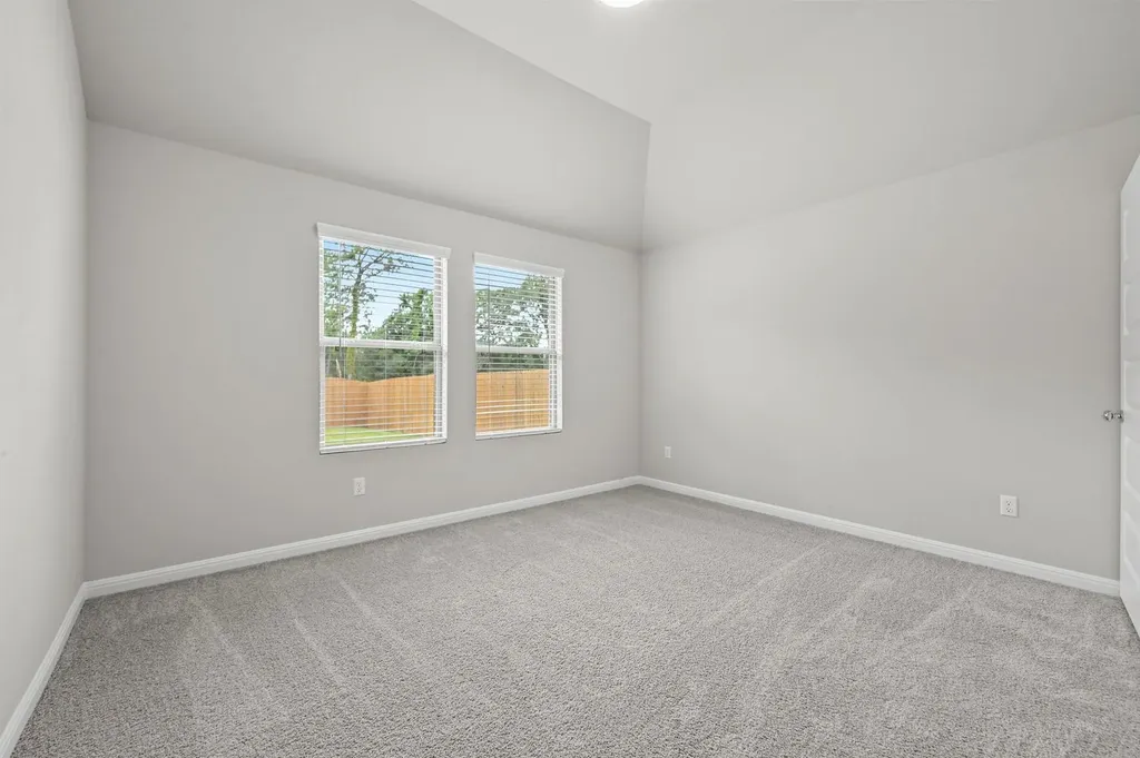 332 Bendecido Loop Elgin TX 78621
