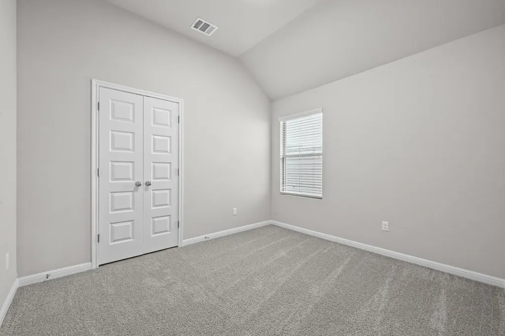 332 Bendecido Loop Elgin TX 78621
