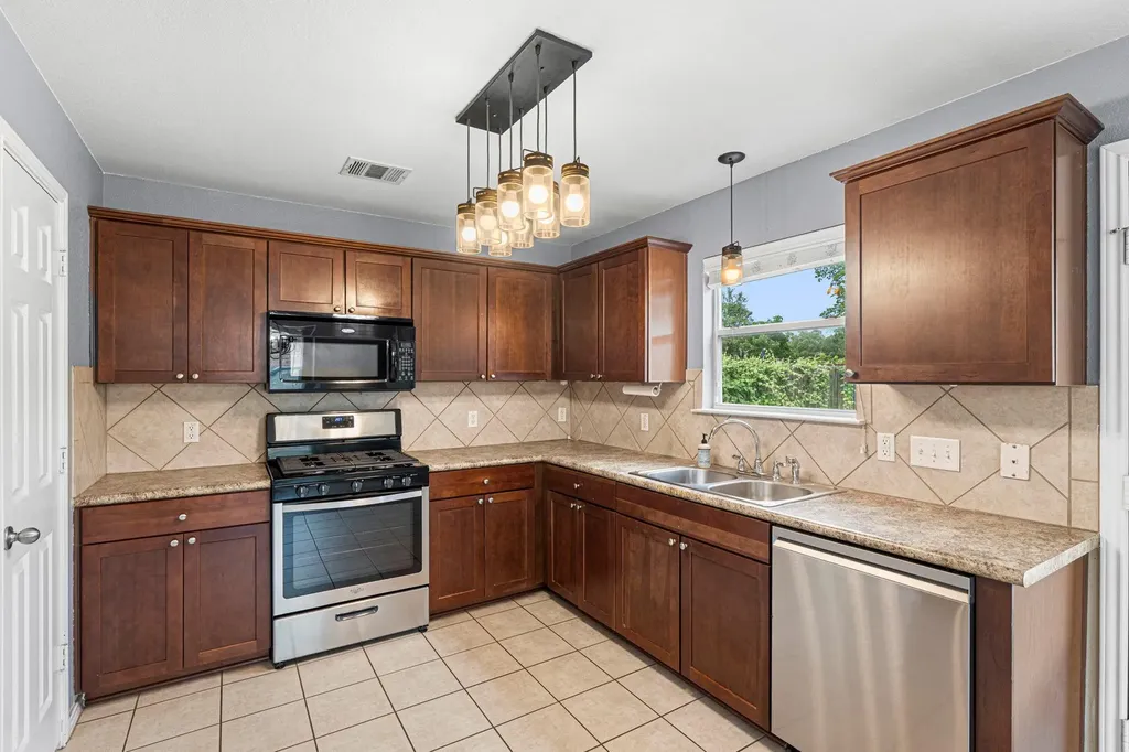 1808 Marcus Abrams Boulevard Austin TX 78748