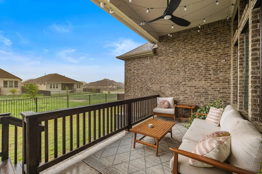 181 Constitution Way Kyle TX 78640