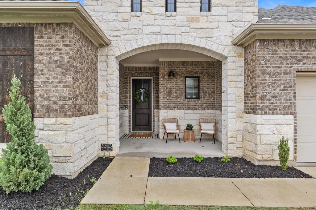 181 Constitution Way Kyle TX 78640