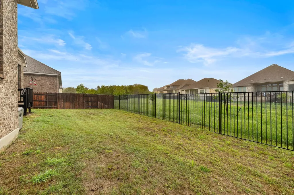 181 Constitution Way Kyle TX 78640