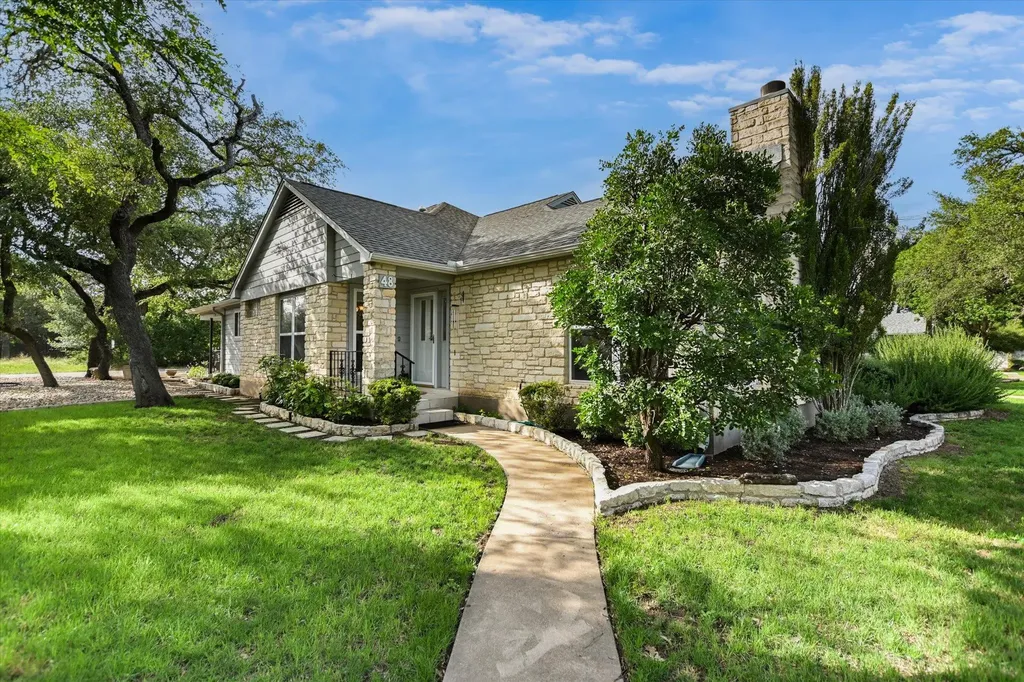 48 Cypress Point Wimberley TX 78676