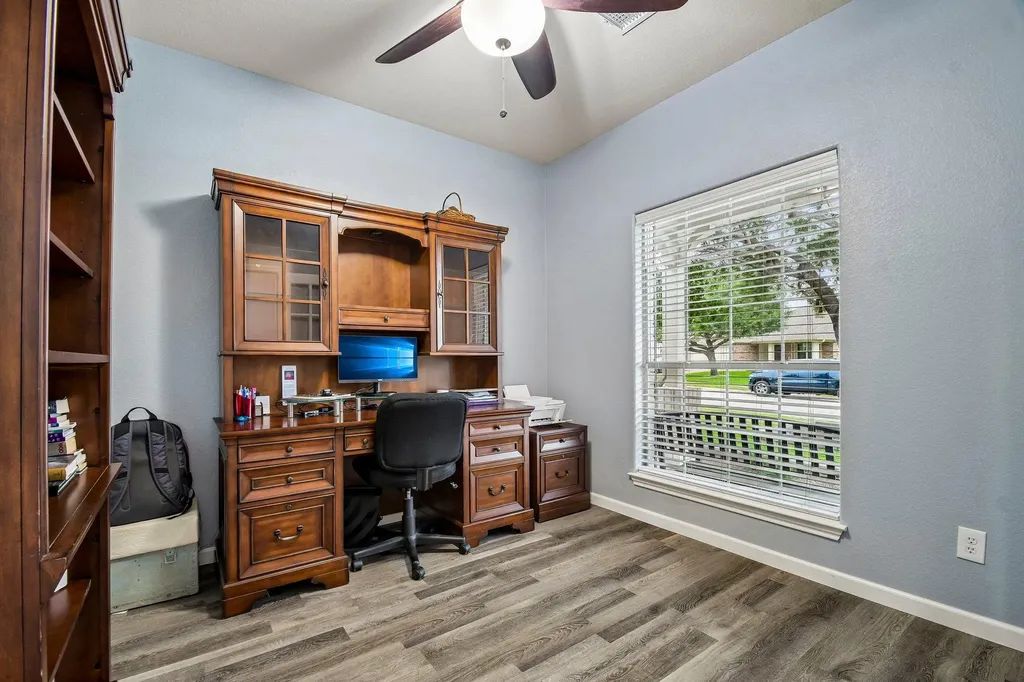913 Hyde Park Drive Round Rock TX 78665