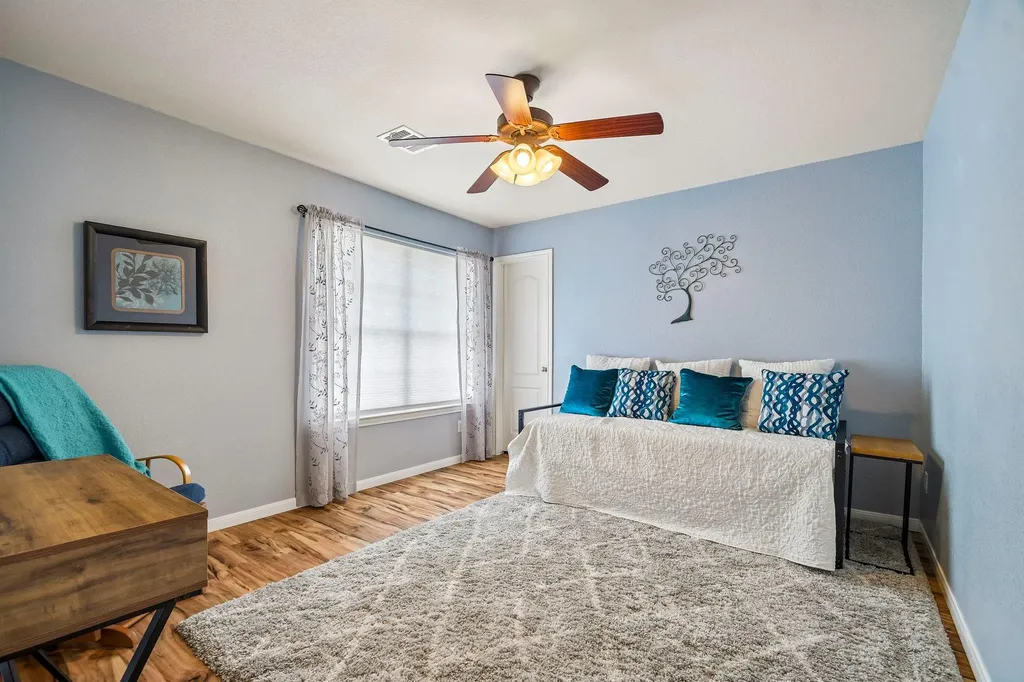 913 Hyde Park Drive Round Rock TX 78665
