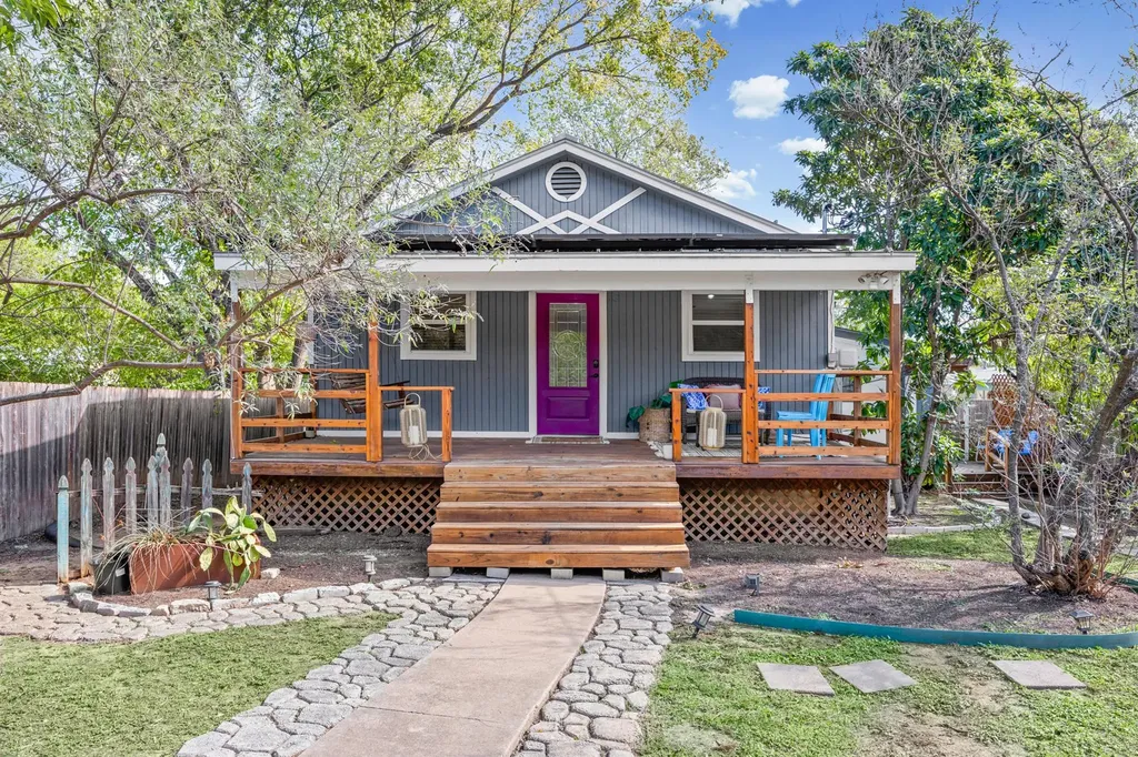 1137 Richardine Avenue Austin TX 78721