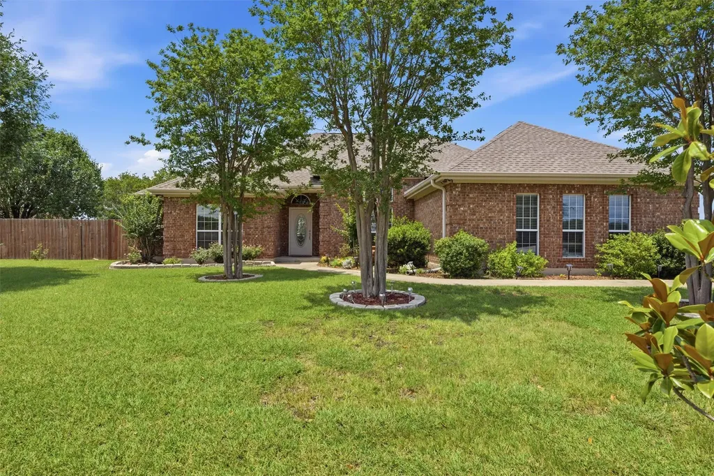 339 County Road 368 Taylor TX 76574