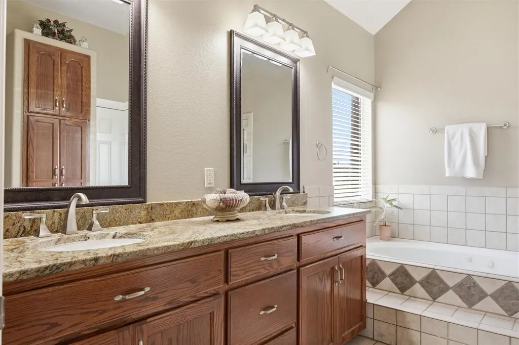 339 County Road 368 Taylor TX 76574