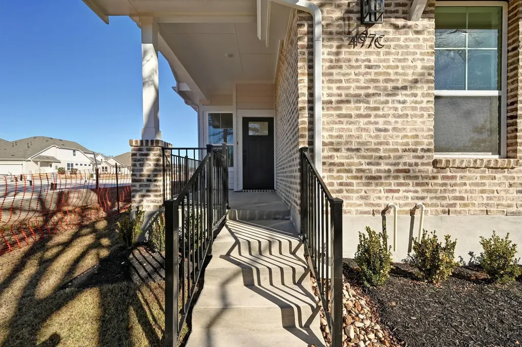 497 Orleanian Drive Buda TX 78610