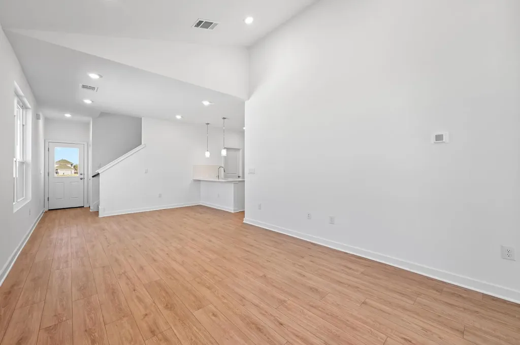 497 Orleanian Drive Buda TX 78610