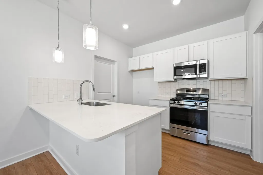 497 Orleanian Drive Buda TX 78610