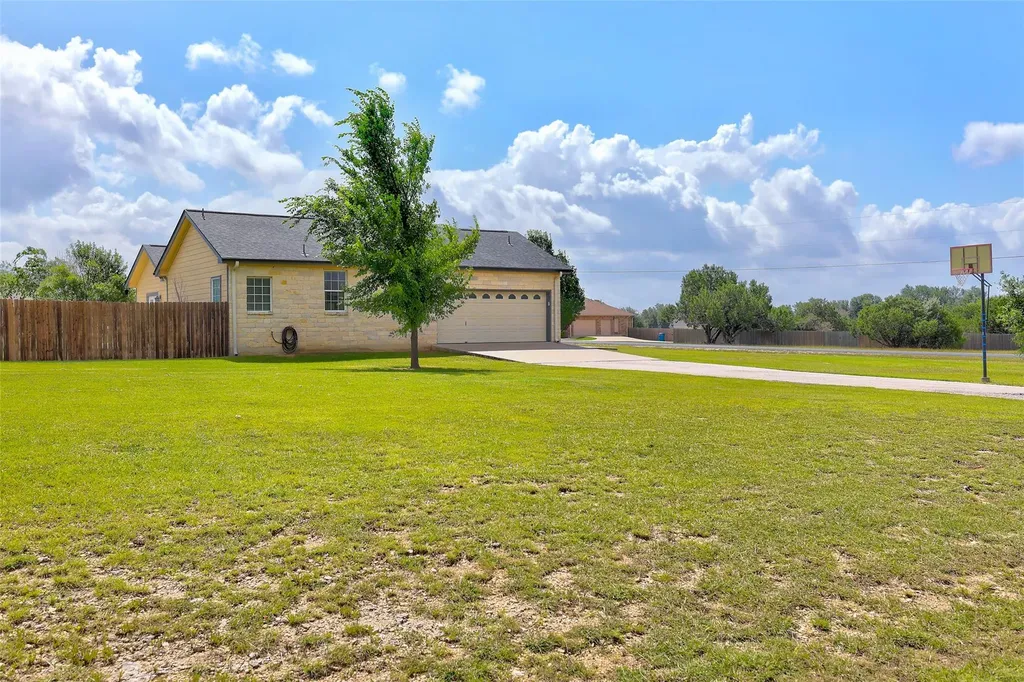 201 Christine Lane Liberty Hill TX 78642