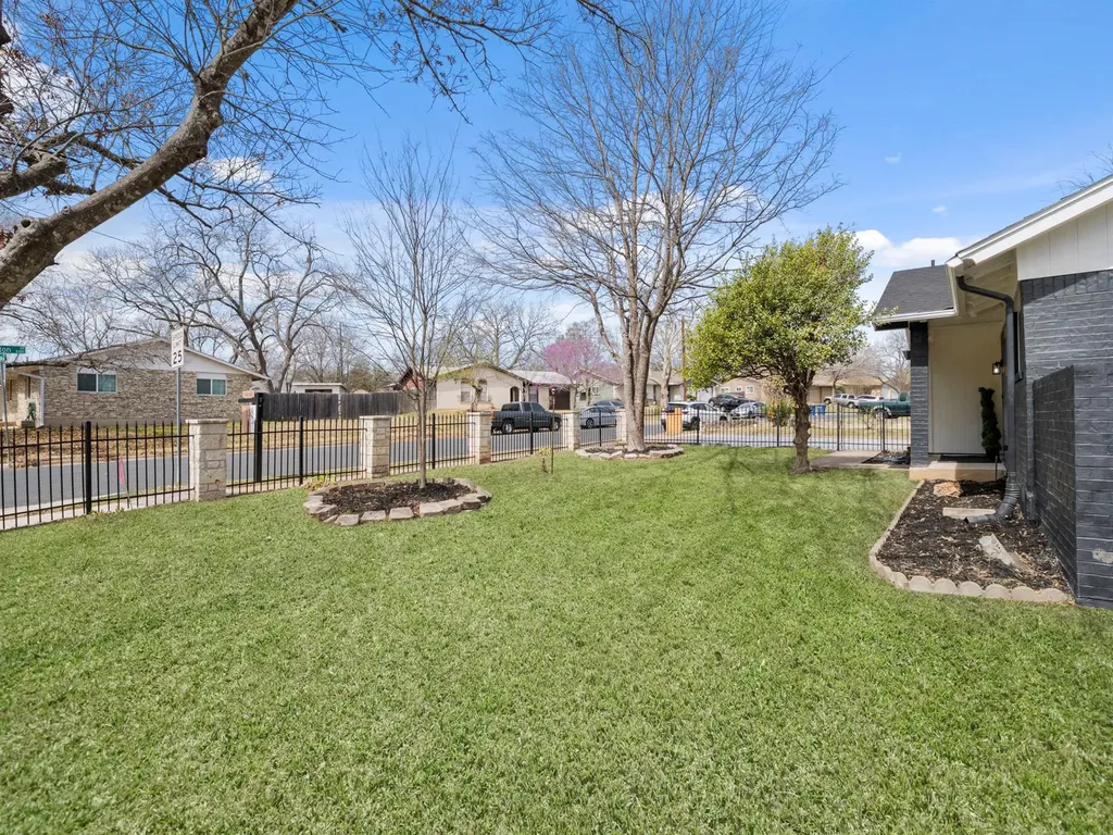 8401 Staunton Drive Austin TX 78758