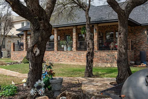 105 Wallace Riddell Drive Burnet TX 78611