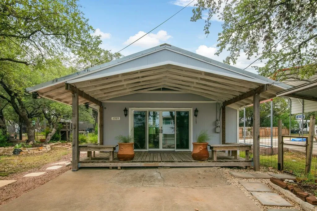 1705 Blue Cat Lane Austin TX 78734